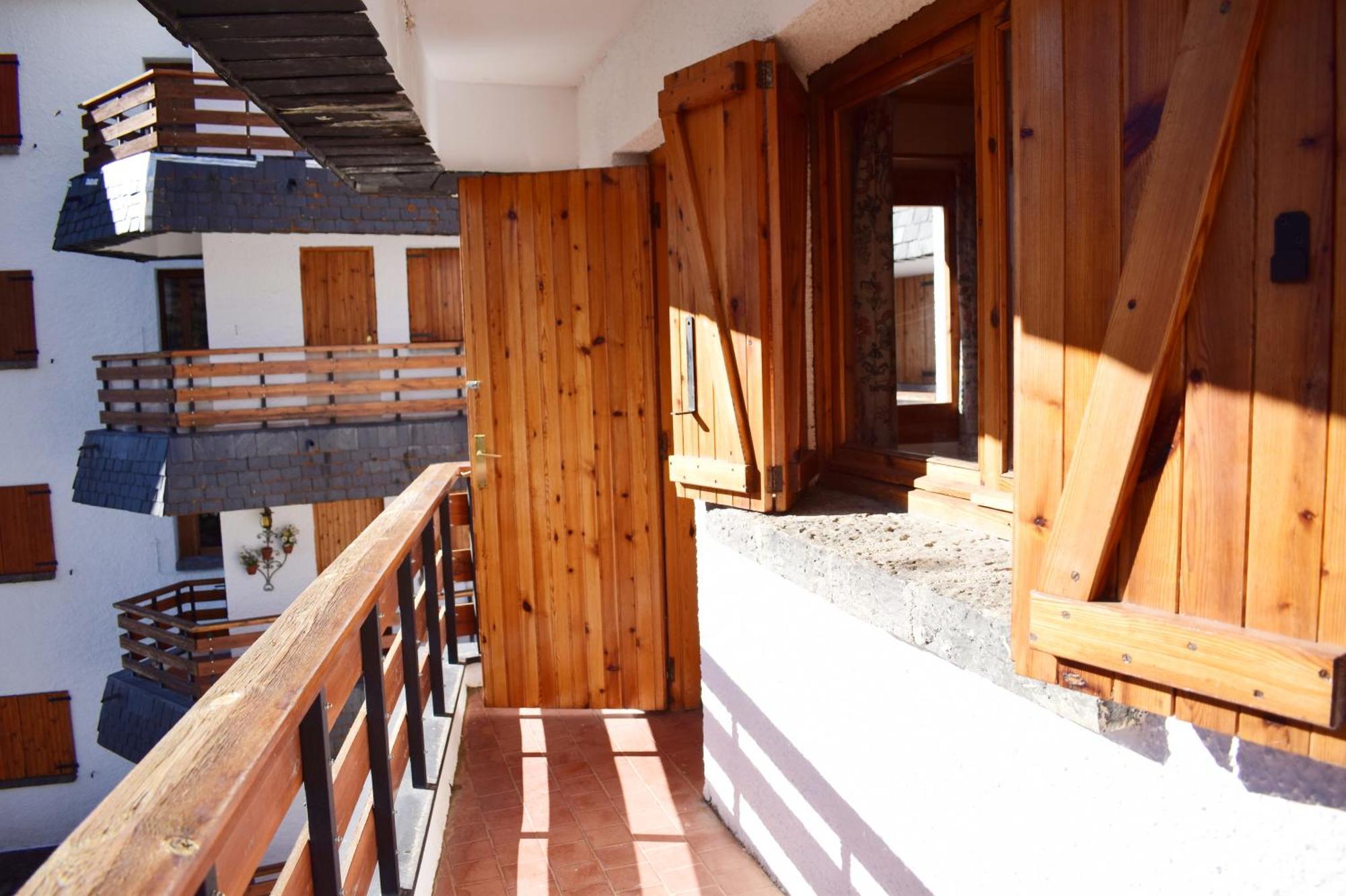 Saliecho Acogedor Apartamento Jardin Y Piscina Sallent de Gállego Exterior foto